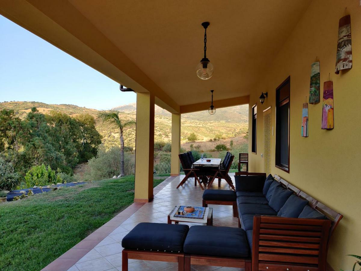 Casa Pizzido Near Cefalu Collesano Exterior photo